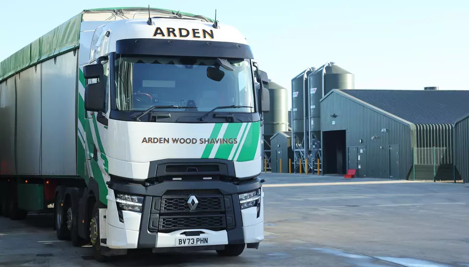arden wood shavings lorry