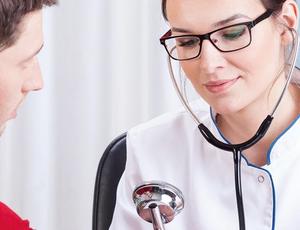 doctor seeing patient 