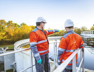 veolia water workers overlooking project