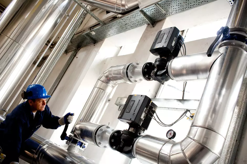 Veolia staff member working on decarbonisation project