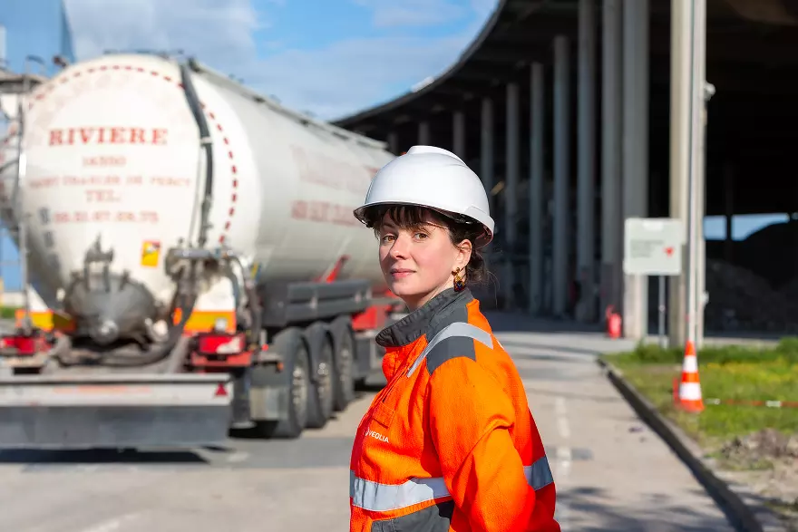Veolia worker