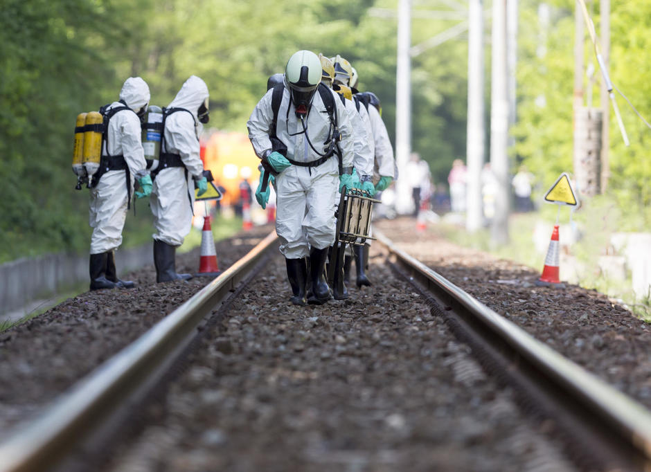 Veolia emergency response team working on railway tracks