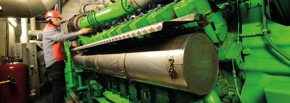 machinery worker 