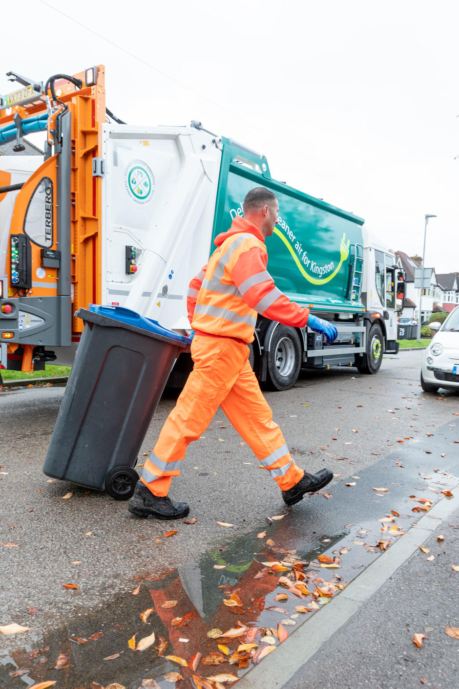 Kingston Council awards environmental services contract to Veolia 