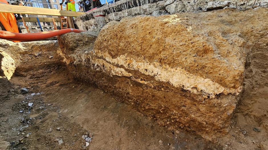 “Remarkable” Roman road discovery under Old Kent Road 