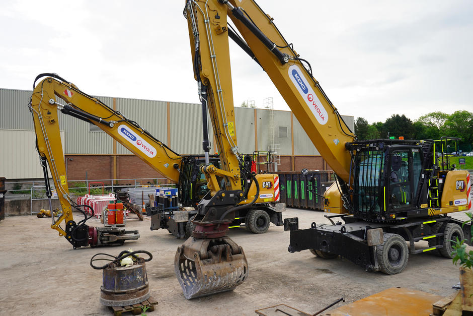 KDC Veolia Digger