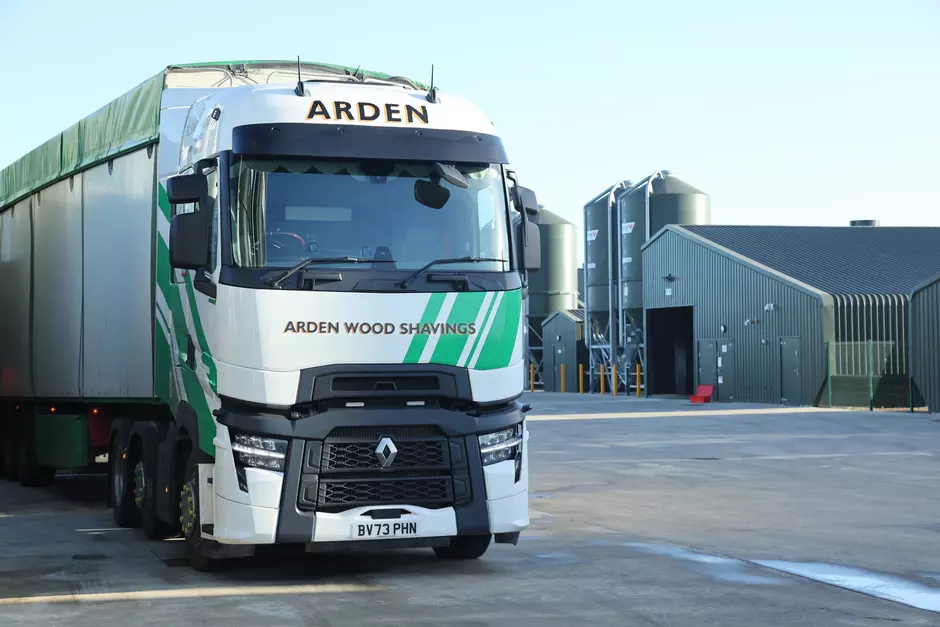 arden wood shavings lorry